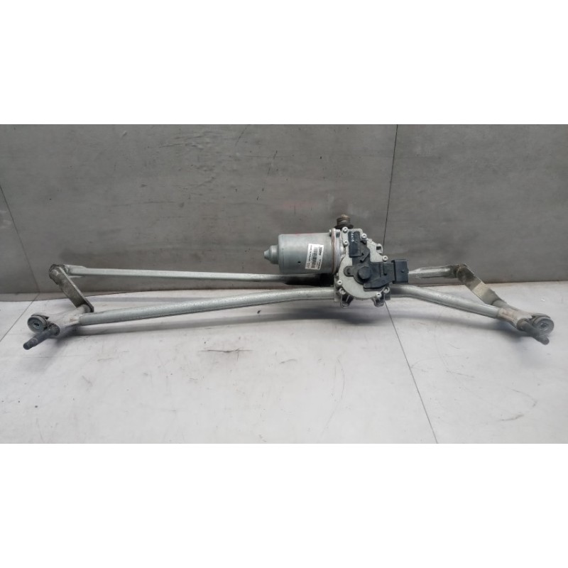 NISSAN Van windshield wiper motor NISSAN Van NV400 2011> used