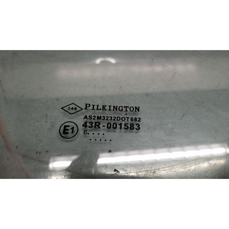 NISSAN Van GLASS DRONT DOOR RIGHT  NISSAN Van NV400 2011> used