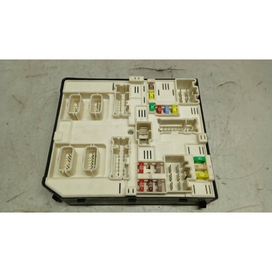 FUSE BOX NISSAN Van NV400 2011> used