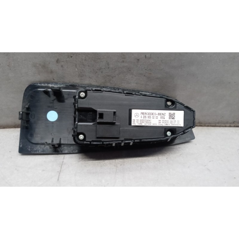 MERCEDES-BENZ van INTERRUTTORI E PULSANTI ALZAVETRI MERCEDES-BENZ van Vito-V (W447) 2014>2019 usato