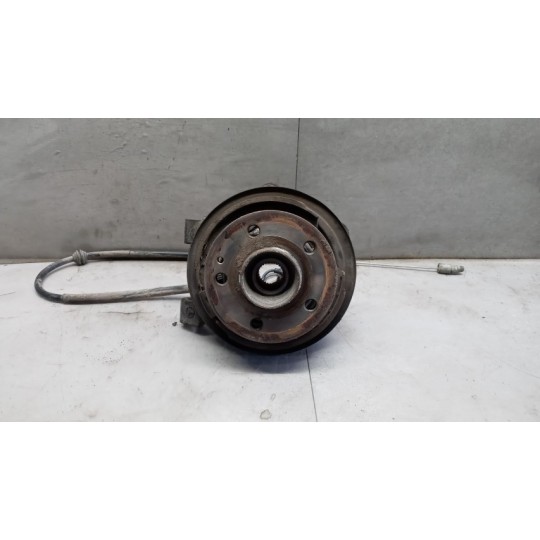 MONTANTE POSTERIORE DESTRO MERCEDES-BENZ van Vito-V (W447) 2014>2019 usato