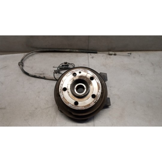 MONTANTE POSTERIORE DESTRO MERCEDES-BENZ van Vito-V (W447) 2014>2019 usato