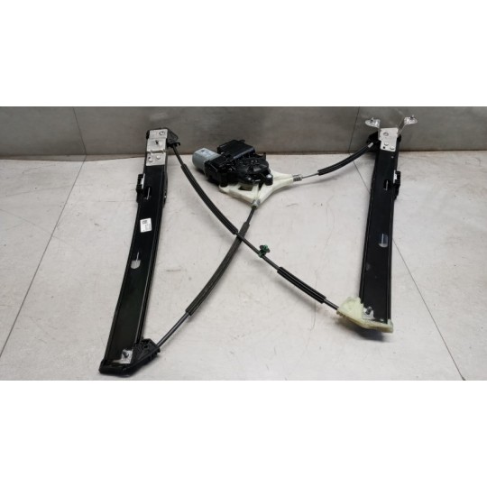 FRONT RIGHT POWERED WINDOWS  VOLKSWAGEN Polo 2021> used