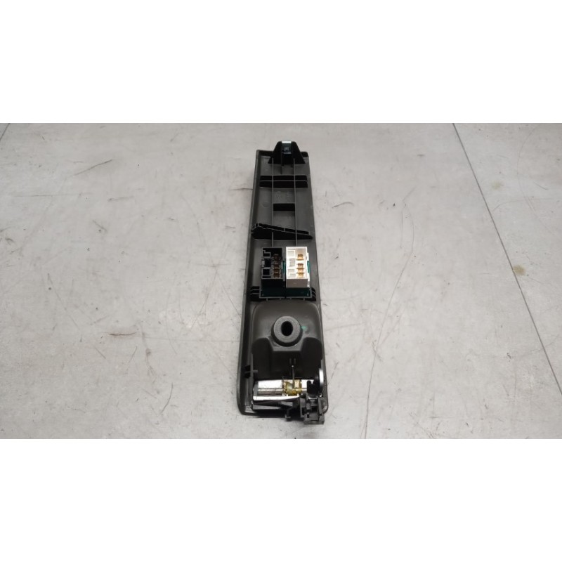 FIAT INTERRUTTORI E PULSANTI ALZAVETRI FIAT Idea 2003>2005 usato