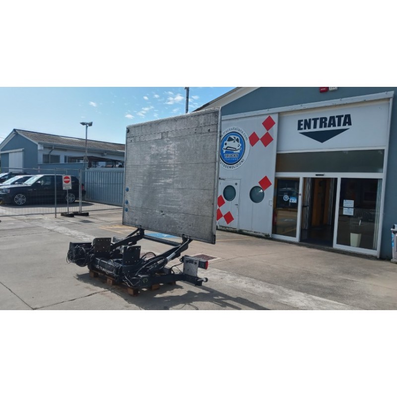 RENAULT truck SPONDA IDRAULICA RENAULT truck Premium 2005>2013 usato