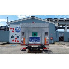 TAIL LIFT RENAULT truck...