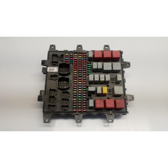 SCATOLA FUSIBILI RENAULT truck Premium 2005>2013 usato