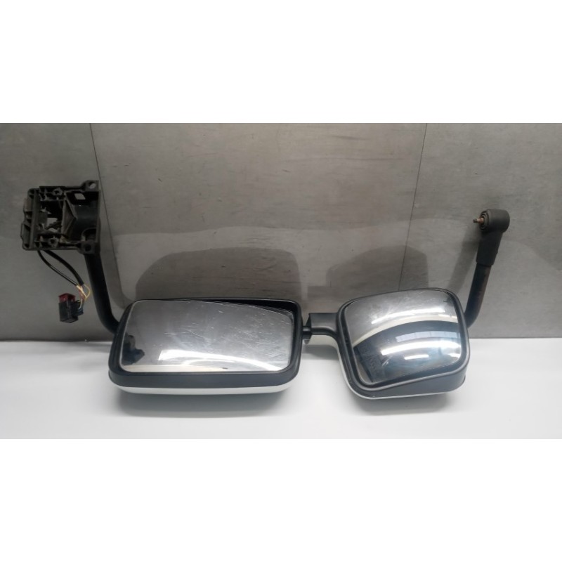 RENAULT truck RIGHT ELETRIC REAR-VIEW MIRROR  RENAULT truck Premium 2005>2013 used