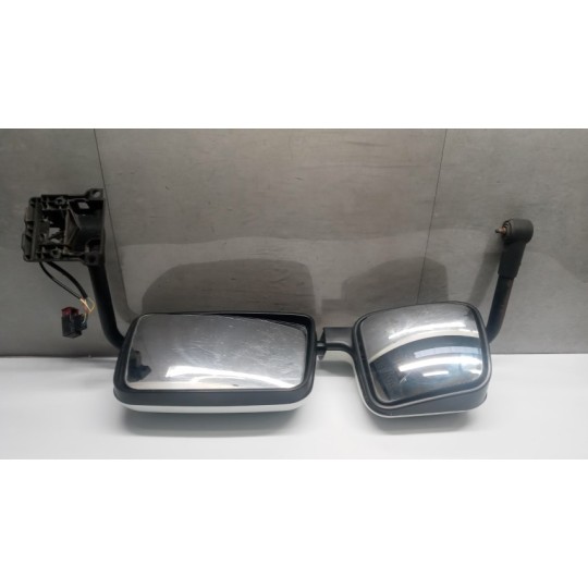 RIGHT ELETRIC REAR-VIEW MIRROR  RENAULT truck Premium 2005>2013 used