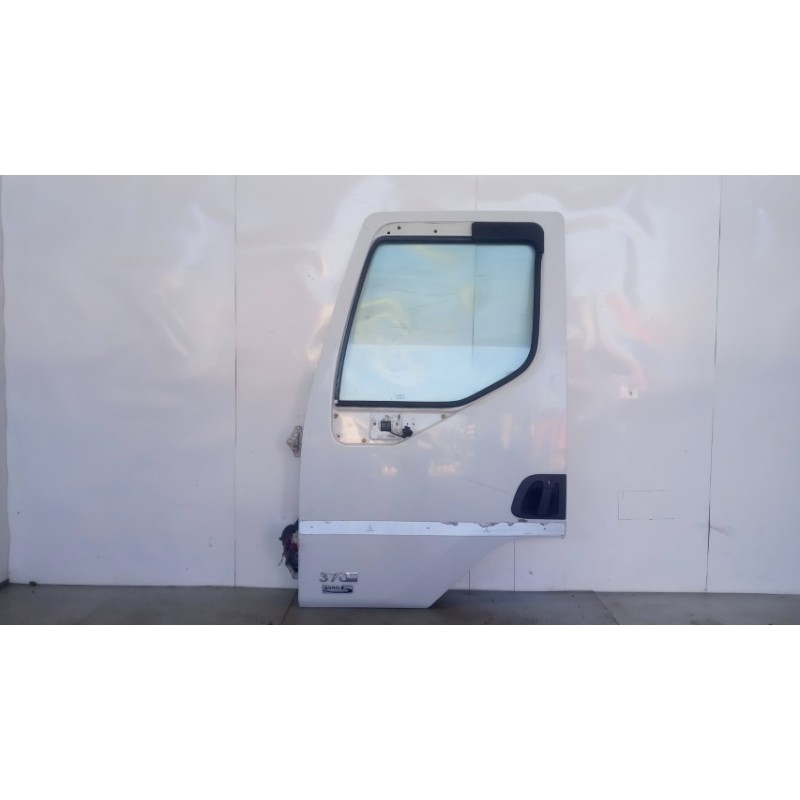 RENAULT truck LEFT FRONT DOOR RENAULT truck Premium 2005>2013 used