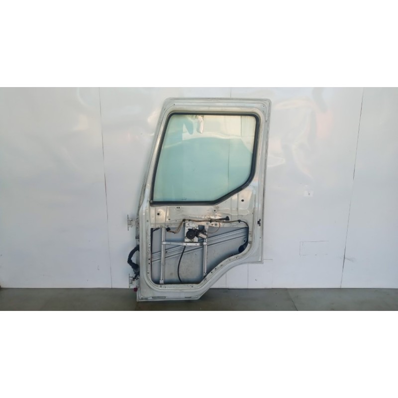 RENAULT truck RIGHT FRONT DOOR  RENAULT truck Premium 2005>2013 used