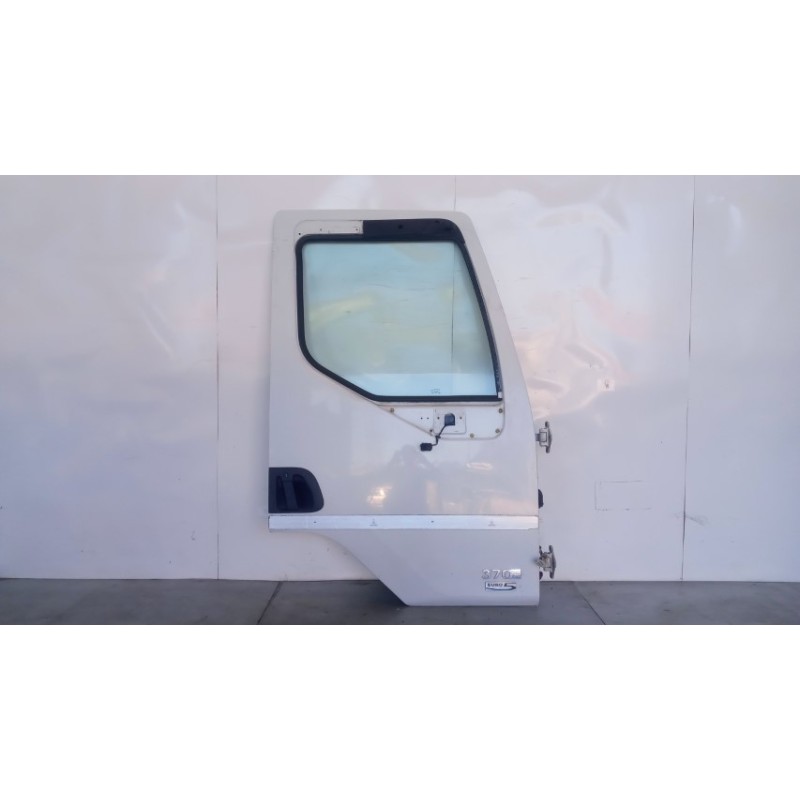 RENAULT truck PORTA ANTERIORE DESTRA RENAULT truck Premium 2005>2013 usato
