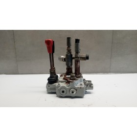 DISTRIBUTORE IDRAULICO . ....