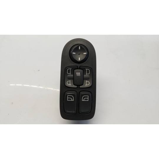 INTERRUTTORI E PULSANTI ALZAVETRI DAF CF euro 6 usato