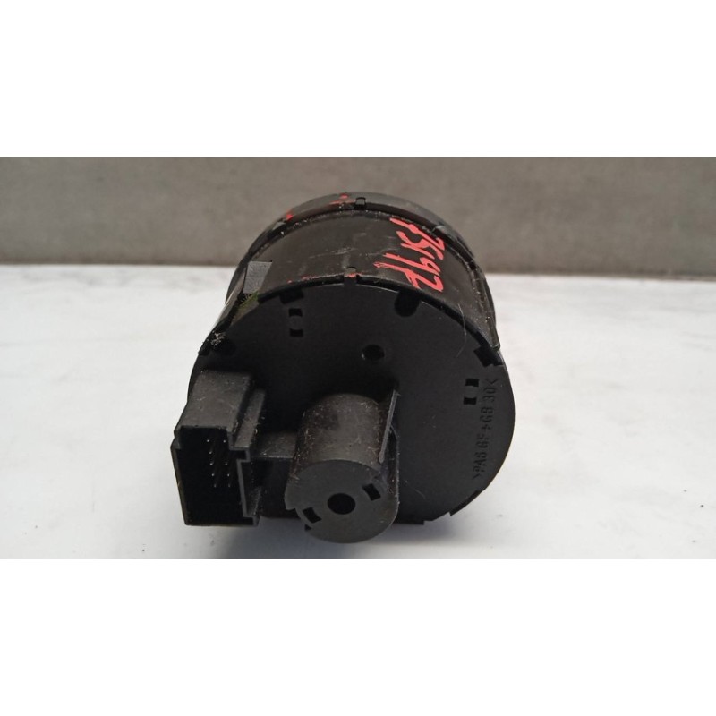 VOLKSWAGEN van BLOCK LOGHTS  VOLKSWAGEN van Caddy 2010>2015 used