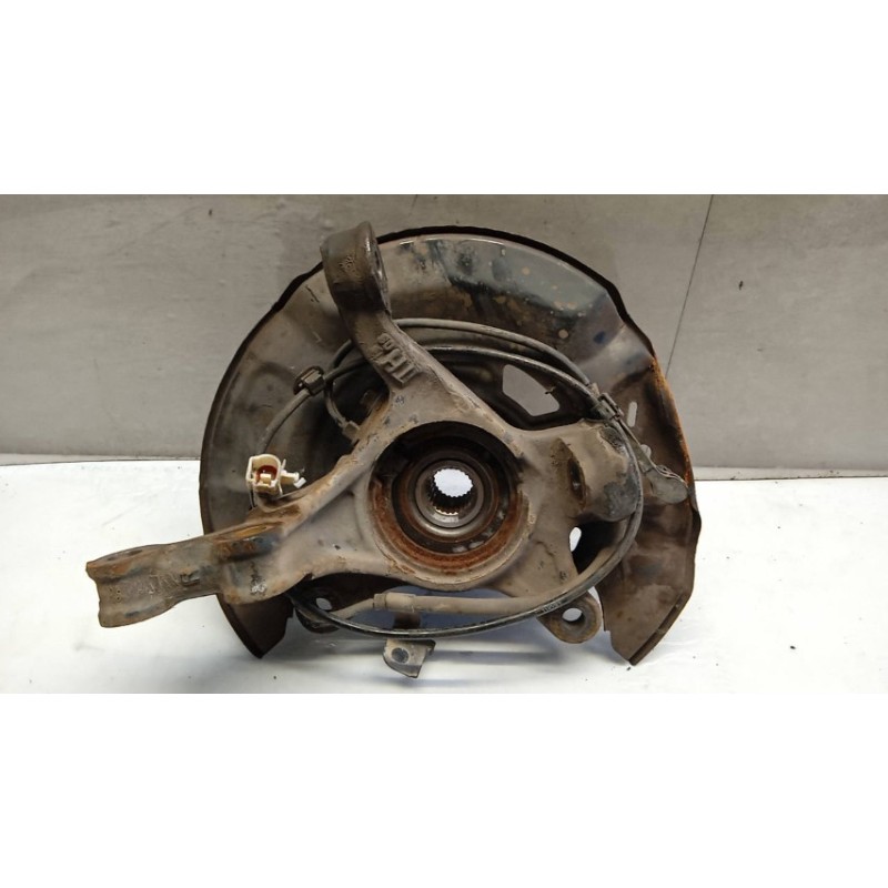 TOYOTA MONTANTE COMPLETO DESTRO TOYOTA Yaris 2005>2008 usato