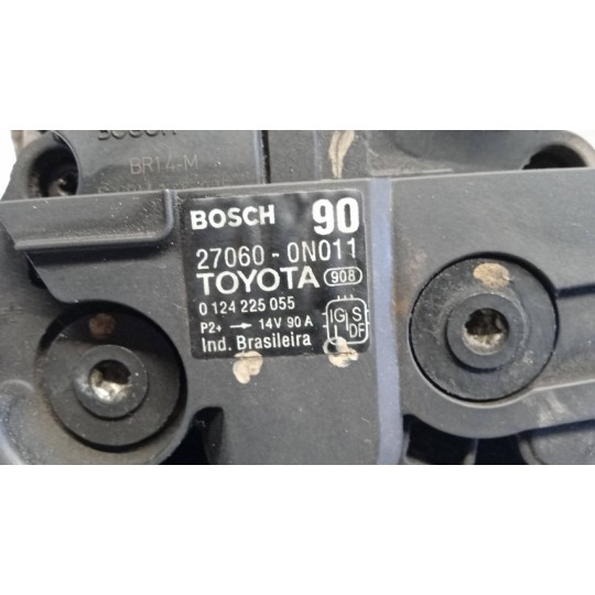 ALTERNATORE TOYOTA Yaris 2005>2008 usato