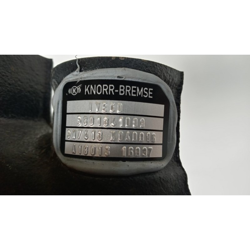 IVECO PINZA ANTERIORE DESTRA IVECO EUROCARGO 2008>2013 usato