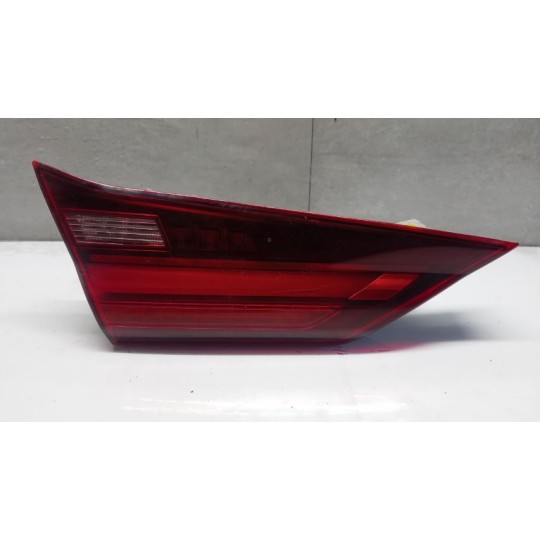 FARO POST INTERNO LED SINISTRO BMW Serie 1 (F40) 2019> usato