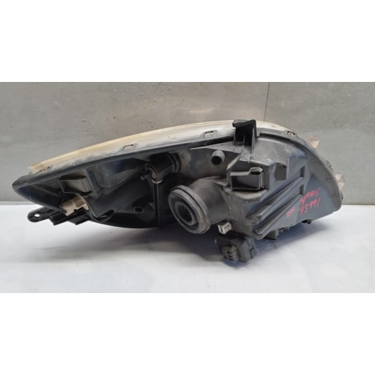 RIGHT HEADLIGHT TOYOTA Yaris 2005>2008 used