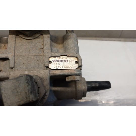 VARIE FRENI 2 DAF XF106 usato