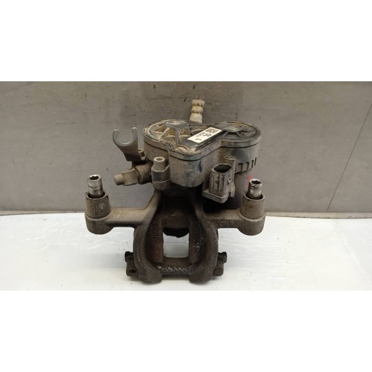 PINZA POSTERIORE SINISTRA BMW Serie 1 (F40) 2019> usato