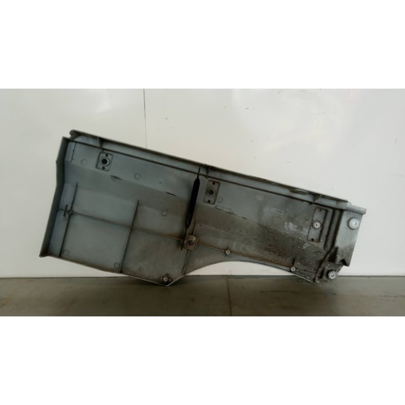 DAF PLASTICHE ESTERNE VARIE DAF XF106 usato