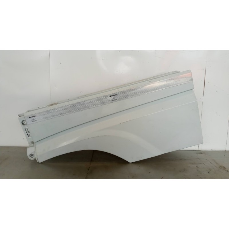 DAF PLASTICHE ESTERNE VARIE DAF XF106 usato