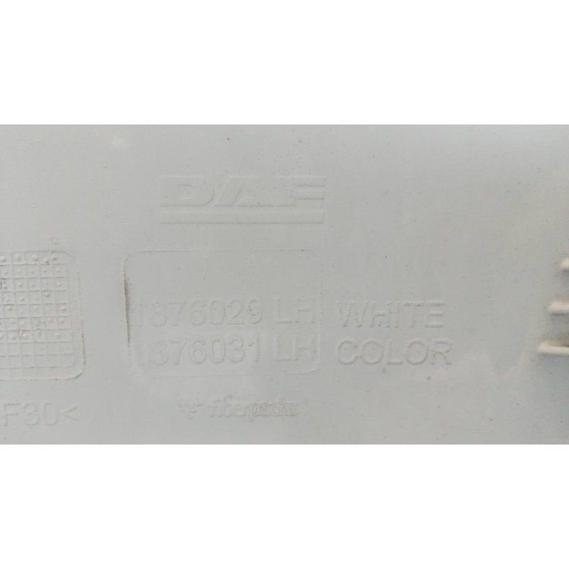 DAF PLASTICHE ESTERNE VARIE DAF XF106 usato
