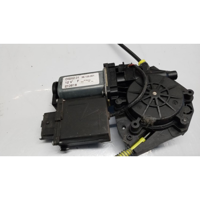 IVECO ALZA VETRI ANTERIORI DESTRO IVECO Daily 2006>2009 usato