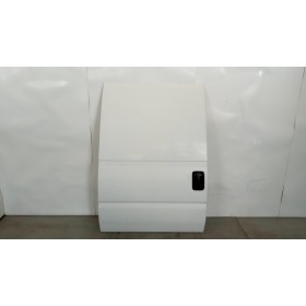 RIGHT SIDE SLIDING DOOR...