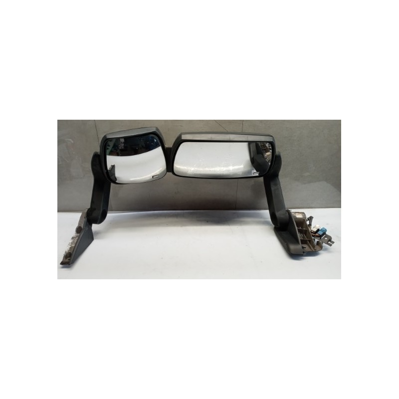 IVECO RIGHT ELETRIC REAR-VIEW MIRROR  IVECO Stralis 2013> used