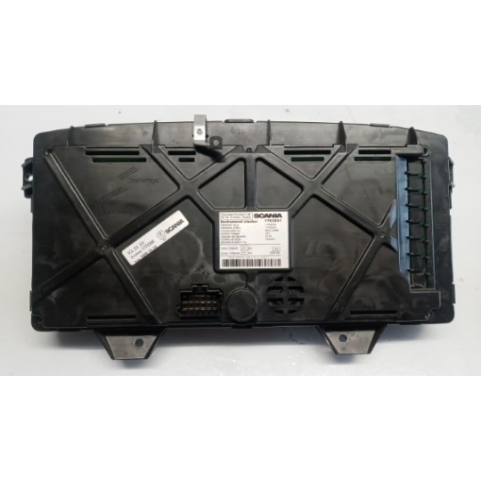 INSTRUMENT PANEL SCANIA Serie R 2005> used
