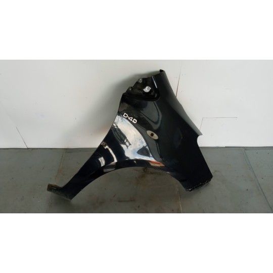 PARAFANGO ANTERIORE DESTRO TOYOTA Yaris 2005>2008 usato