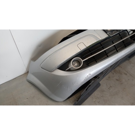 PARAURTI ANTERIORE RENAULT Scenic 2006>2009 usato