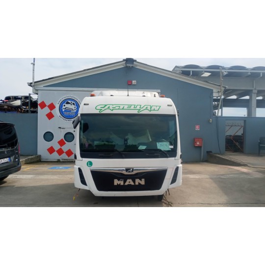 CABINA MAN TGX euro 6 usato