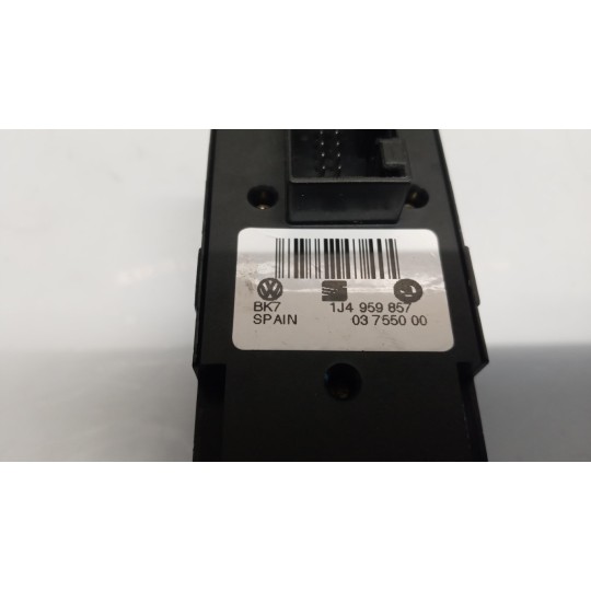 INTERRUTTORI E PULSANTI ALZAVETRI VOLKSWAGEN Bora 1998> usato