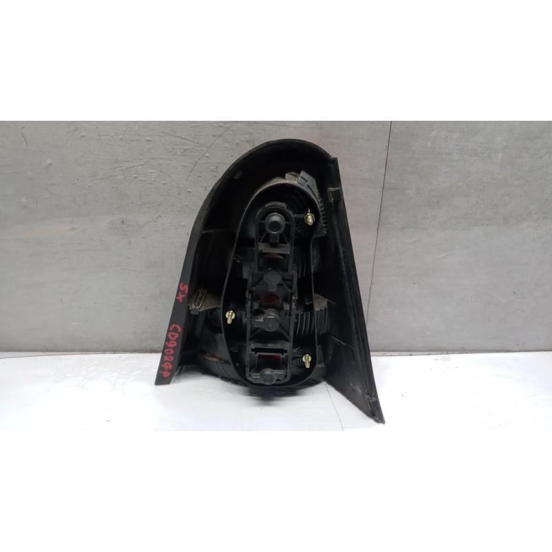 MERCEDES-BENZ FARO POSTERIORE ESTERNO SINISTRO MERCEDES-BENZ Classe A (W168) 1997>2001 usato