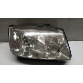 RIGHT HEADLIGHT VOLKSWAGEN...
