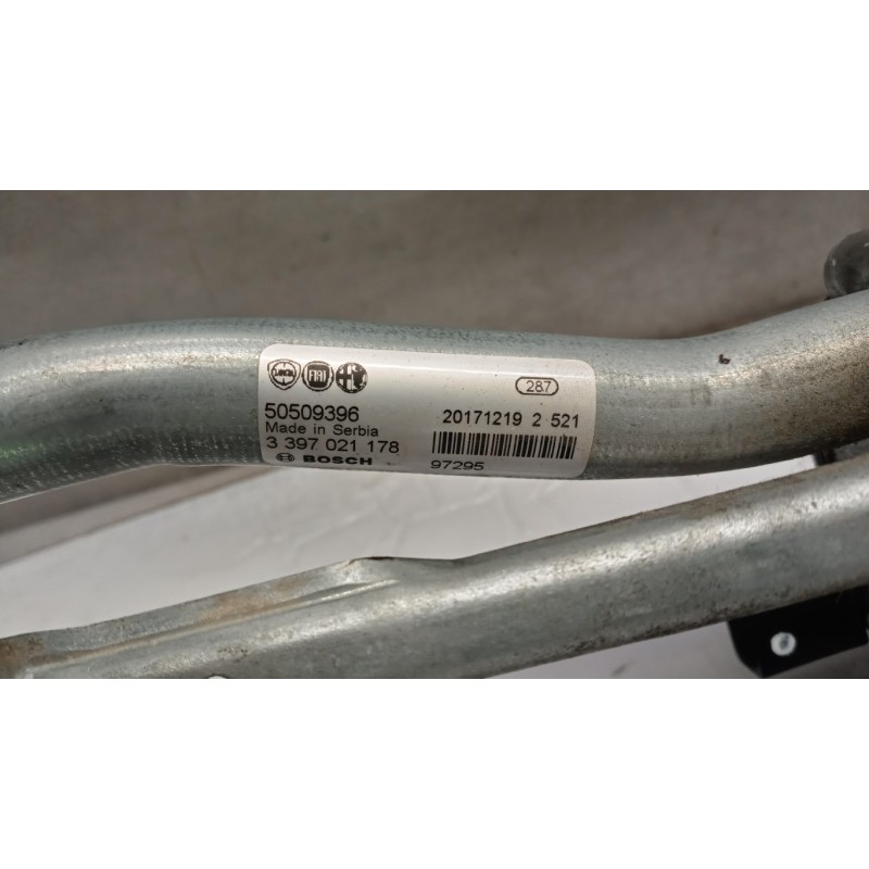 ALFA ROMEO windshield wiper motor ALFA ROMEO Giulietta 2016> used