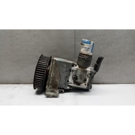HYDRAULIC PUMP  ISUZU NQR used