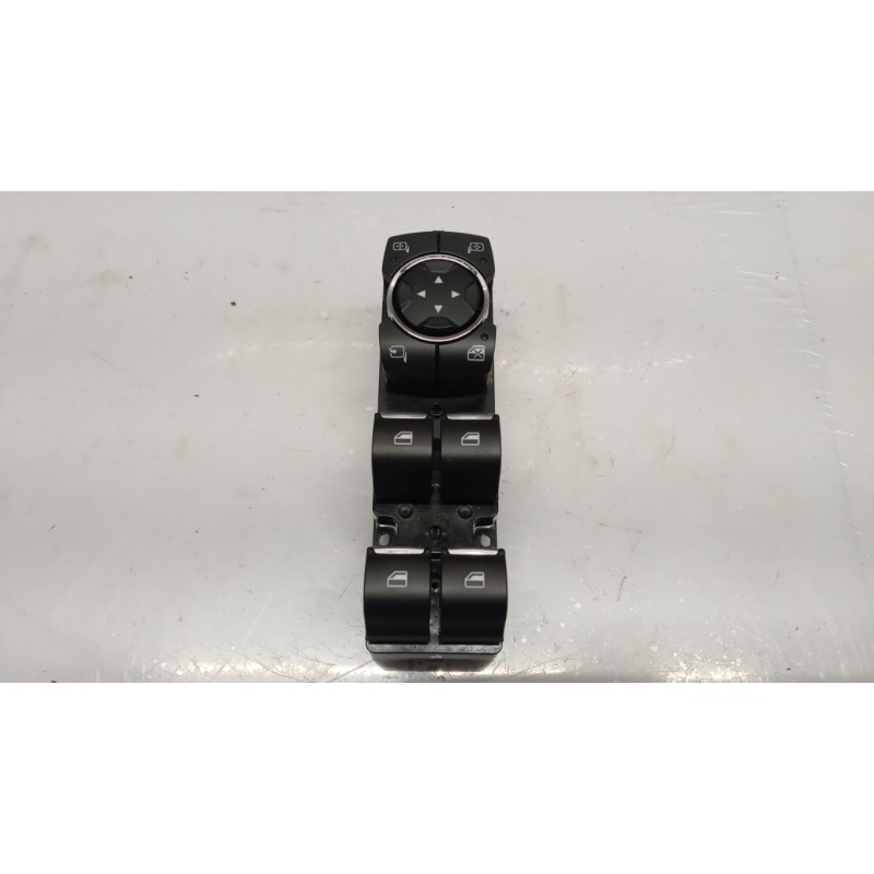 FORD INTERRUTTORI E PULSANTI ALZAVETRI FORD EcoSport 2018> usato