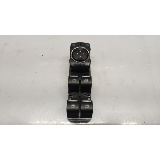 INTERRUTTORI E PULSANTI ALZAVETRI FORD EcoSport 2018> usato