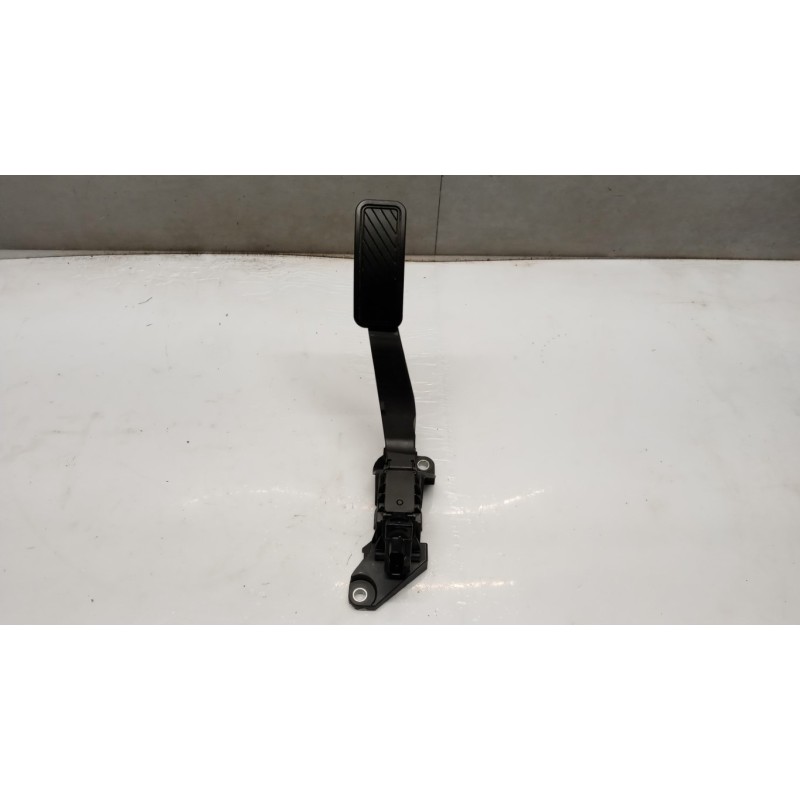 FORD ELETRONIC THROTTLE PEDAL  FORD EcoSport 2018> used