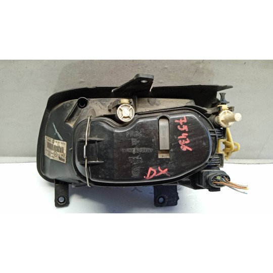 RIGHT HEADLIGHT VOLKSWAGEN Polo 1999>2001 used