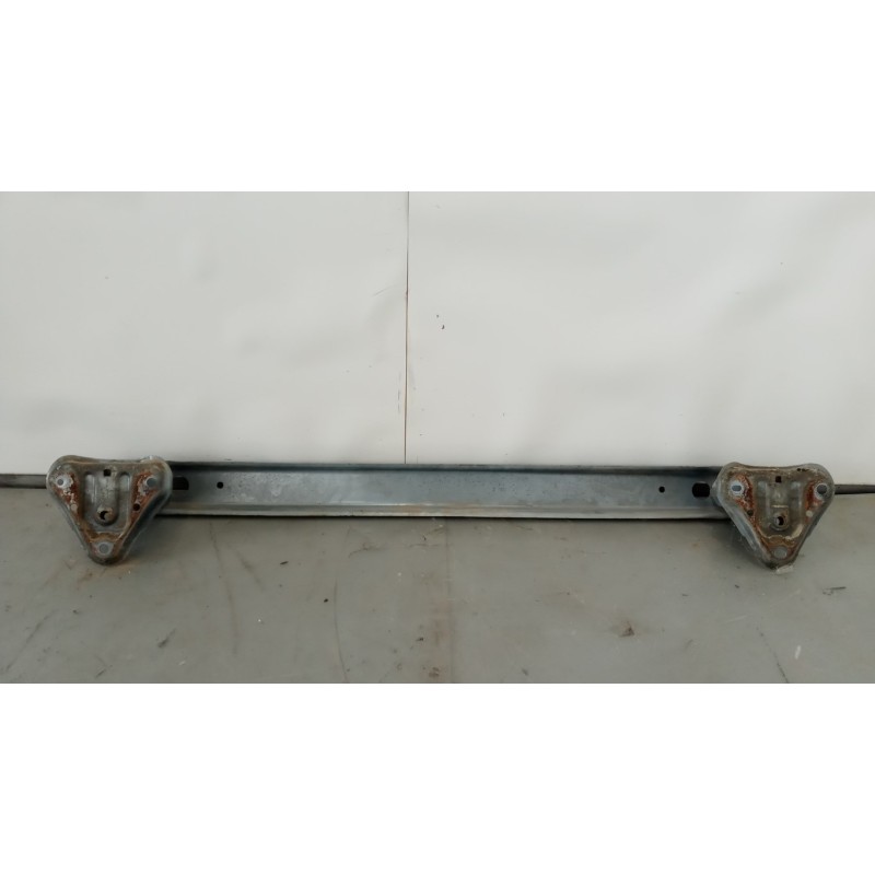 TOYOTA TRAVERSA POSTERIORE PARAURTO TOYOTA Yaris 2005>2008 usato