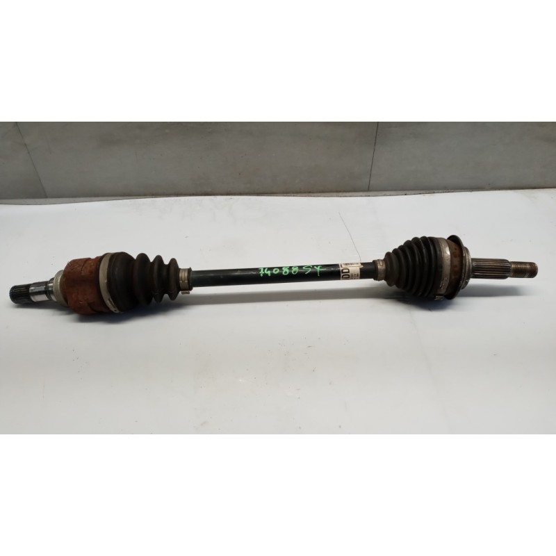 TOYOTA FRONT HALF-AXLES LEFT  TOYOTA Yaris 2005>2008 used