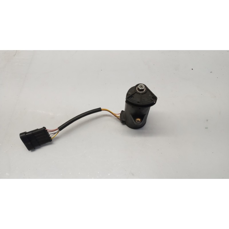 NISSAN truck CENTRALINE VARIE NISSAN truck Atleon usato