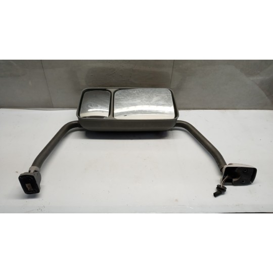 REARVIEW RIGHT  NISSAN truck Atleon used