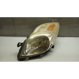 FRONT LEFT FLASHLIGHT...